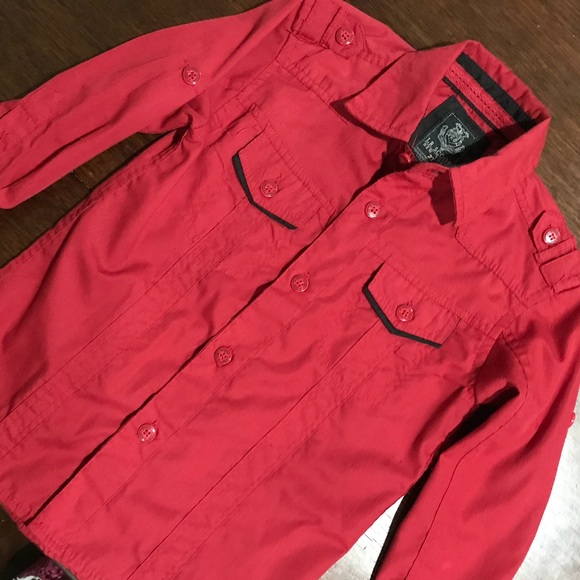 🌸Red Button Down - Picture 2 of 4